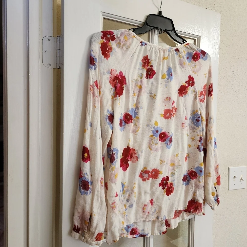 Lucky Brand Floral Blouse Medium Ivory Tie Front Long Sleeve Boho